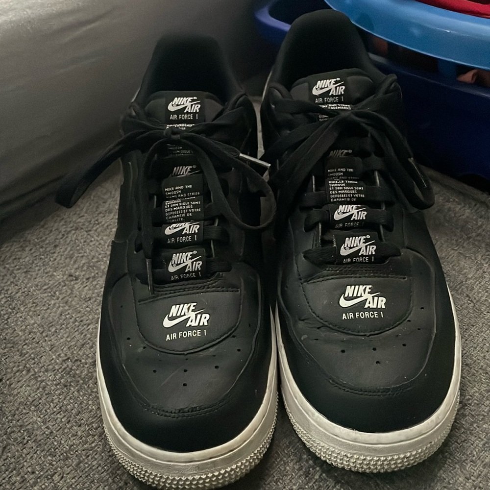 Black Nike air forces premium